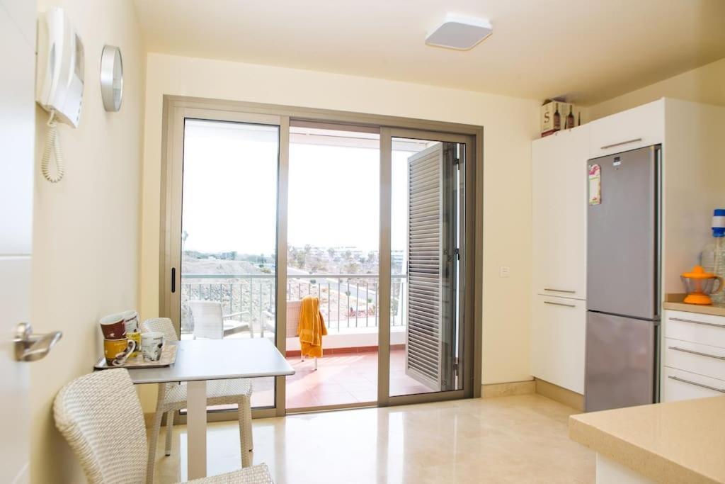 2 Bedrooms Apartment In Magnolia Golf Resort, La Caleta Адехе Екстер'єр фото