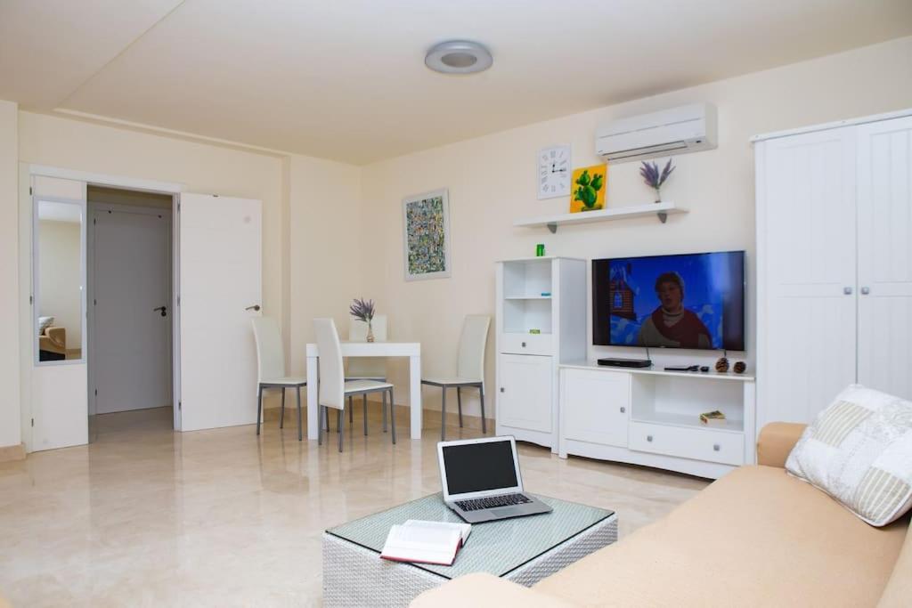 2 Bedrooms Apartment In Magnolia Golf Resort, La Caleta Адехе Екстер'єр фото