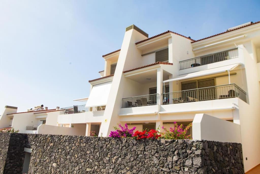 2 Bedrooms Apartment In Magnolia Golf Resort, La Caleta Адехе Екстер'єр фото