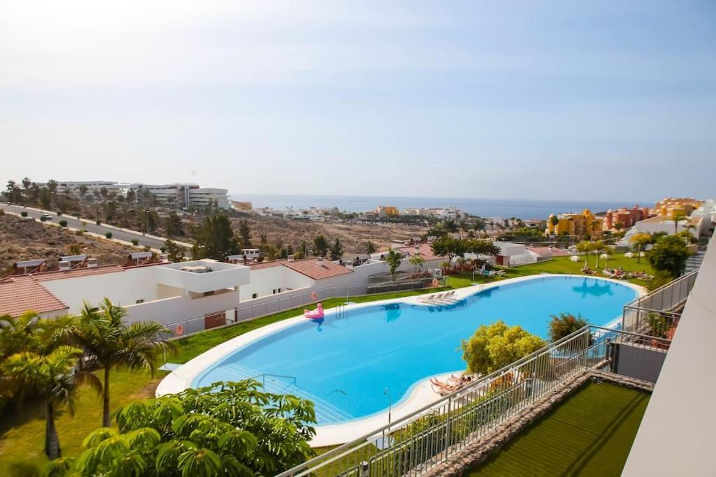 2 Bedrooms Apartment In Magnolia Golf Resort, La Caleta Адехе Екстер'єр фото