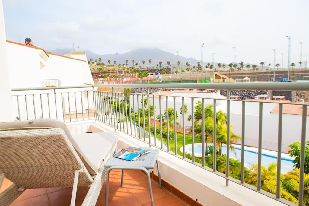 2 Bedrooms Apartment In Magnolia Golf Resort, La Caleta Адехе Екстер'єр фото